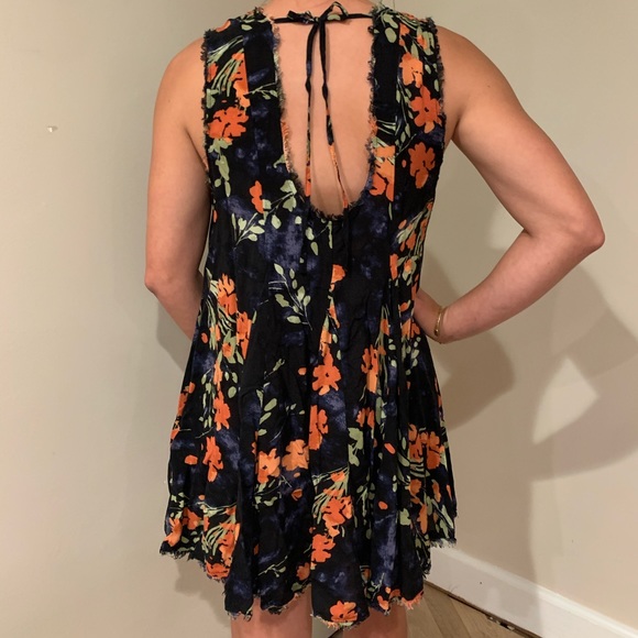 Urban outfitters floral sundress - Picture 2 of 2